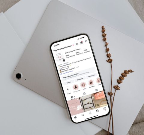 Redes Sociales Joyería Cuarzos - MSocial