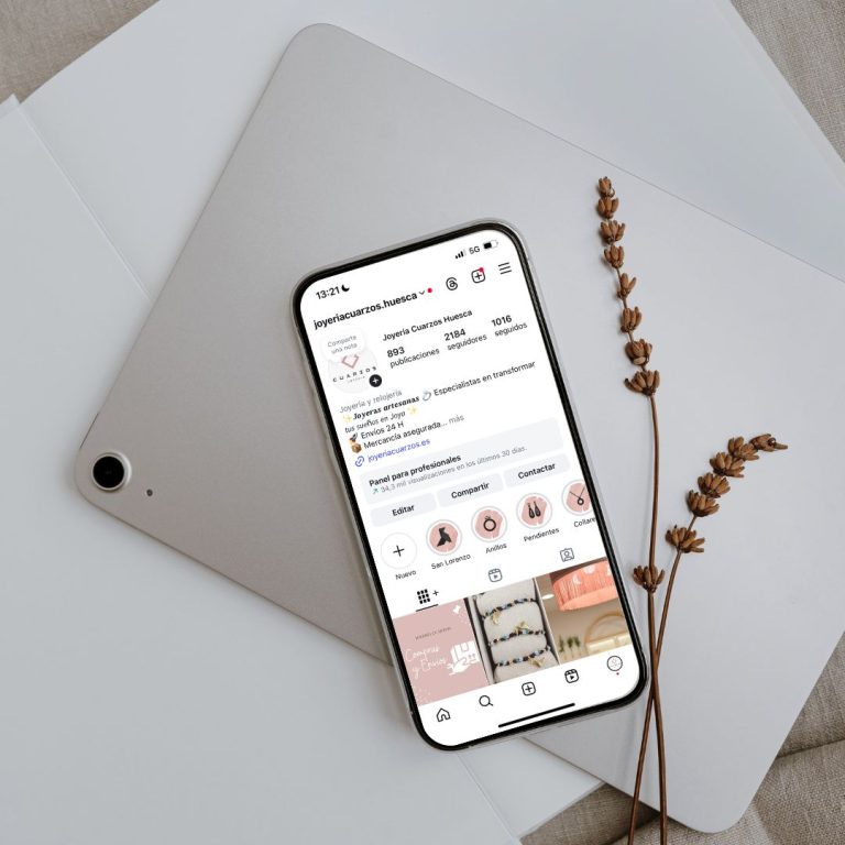 Redes Sociales Joyería Cuarzos - MSocial